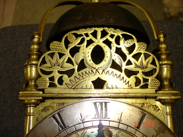 LANTERN CLOCK