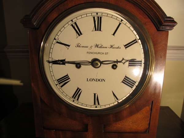 FineEnglish Table Clock