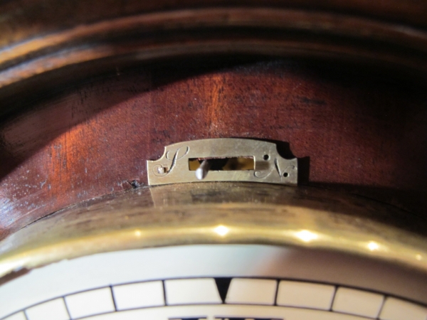 FineEnglish Table Clock