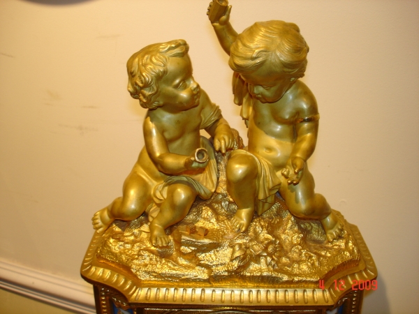VERY FINE GILT BRONZE CLOCK