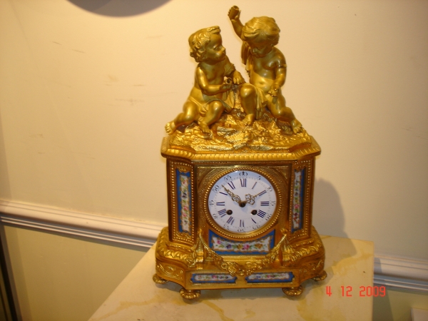 VERY FINE GILT BRONZE CLOCK