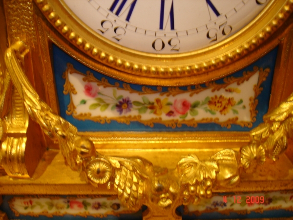 VERY FINE GILT BRONZE CLOCK
