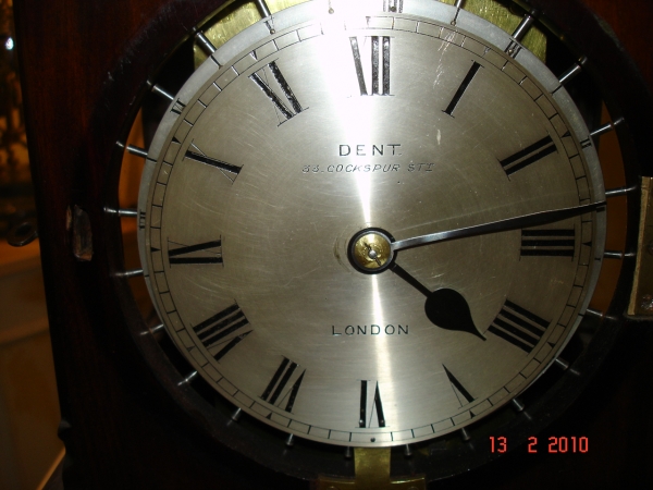 Dent Table Clock