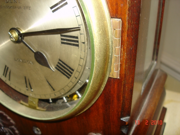 Dent Table Clock