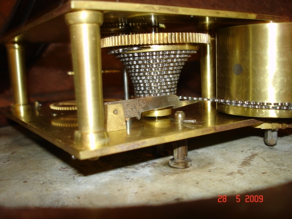 GOOD ENGLISH WALL CLOCK 