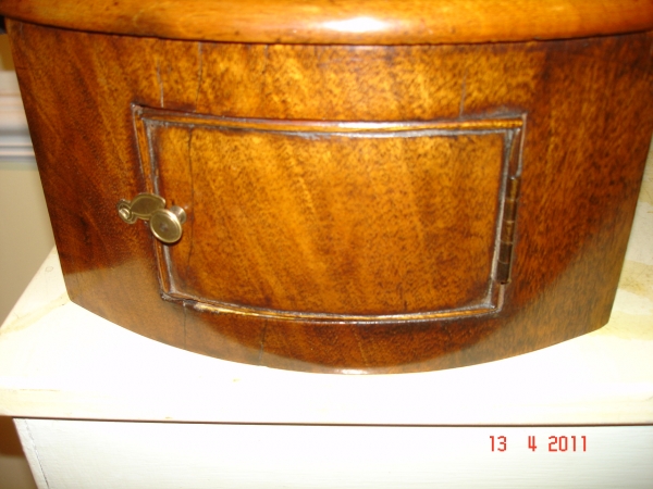 Fine 12ins dial clock