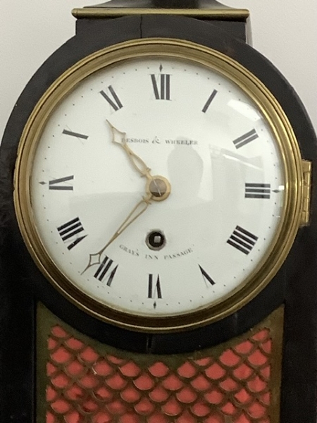 Fine table clock
